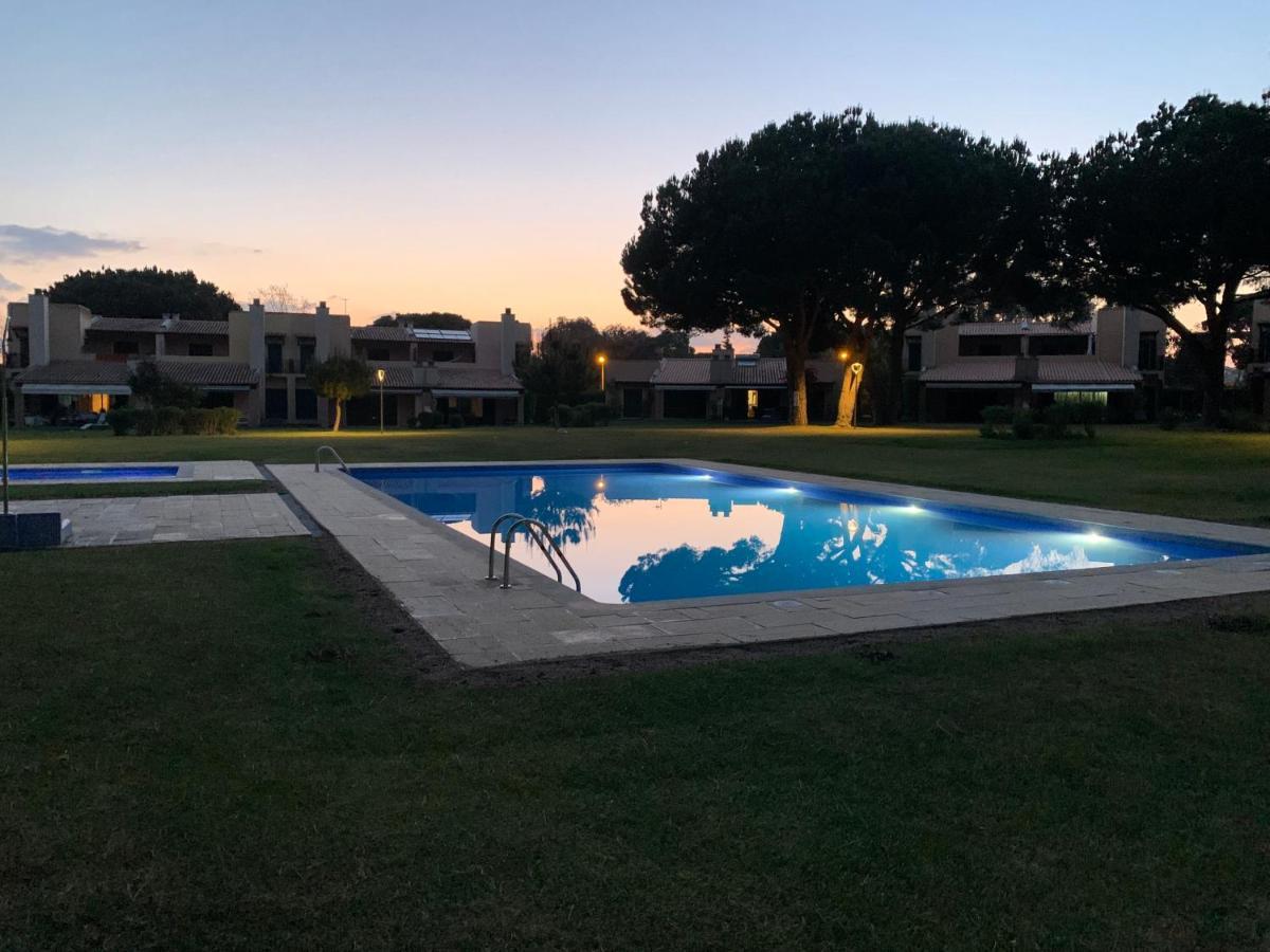 Casa De Ferias Com Piscina - Condominio Vilamouratenis Bagian luar foto